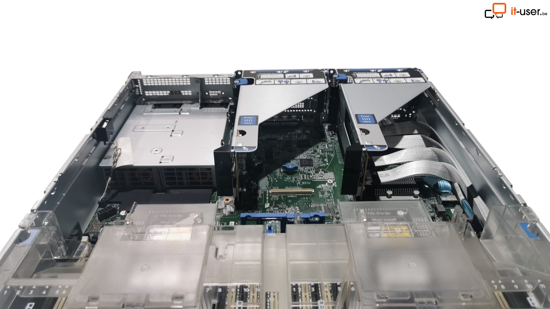 HP ProLiant DL380 Gen10 16xSFF NVMe / 2 x Gold 6138 / 16GB 2133P / S100i / 2 x 500W